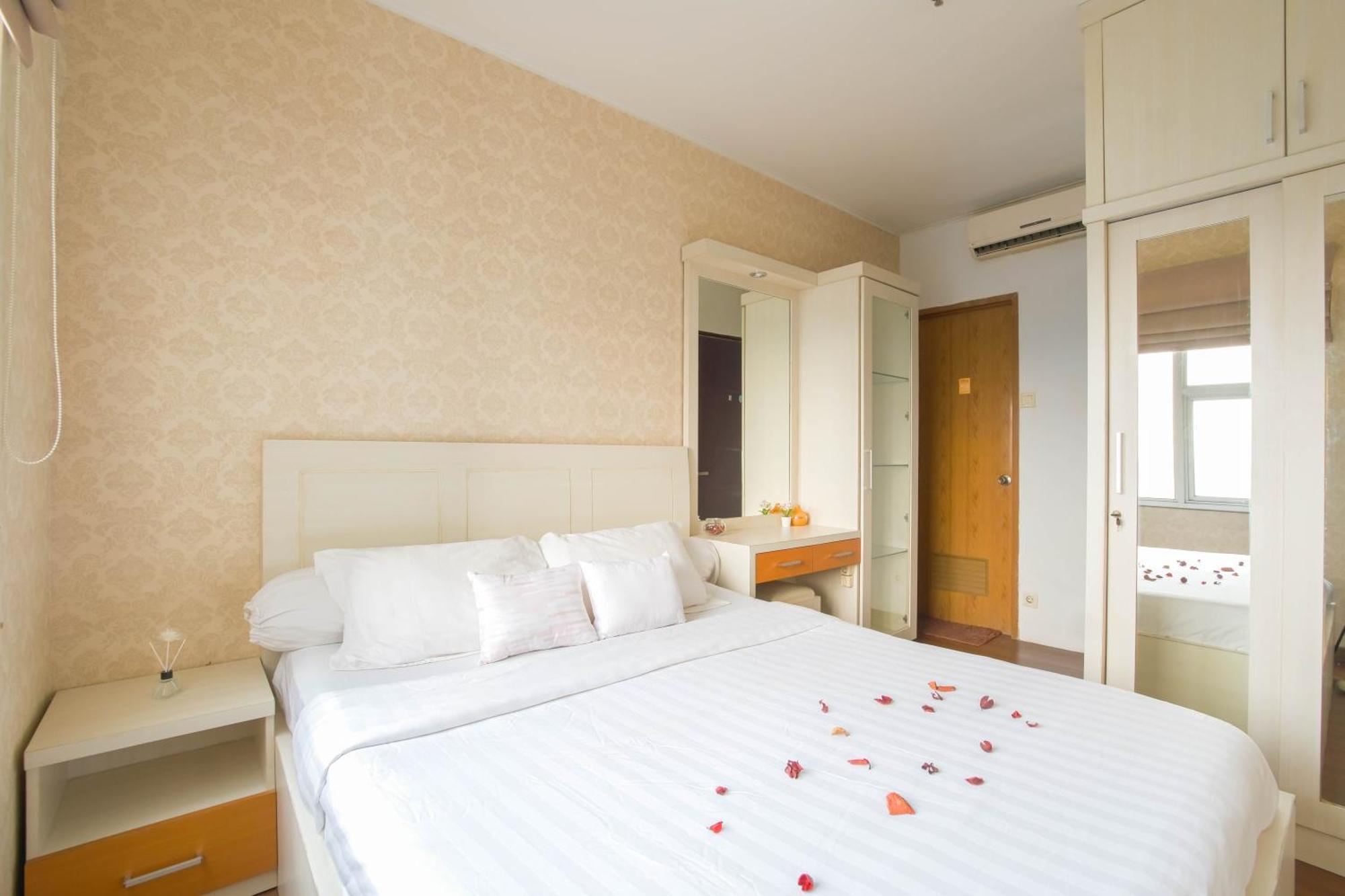 Apartemen Casablanca Mansion Giacarta Esterno foto